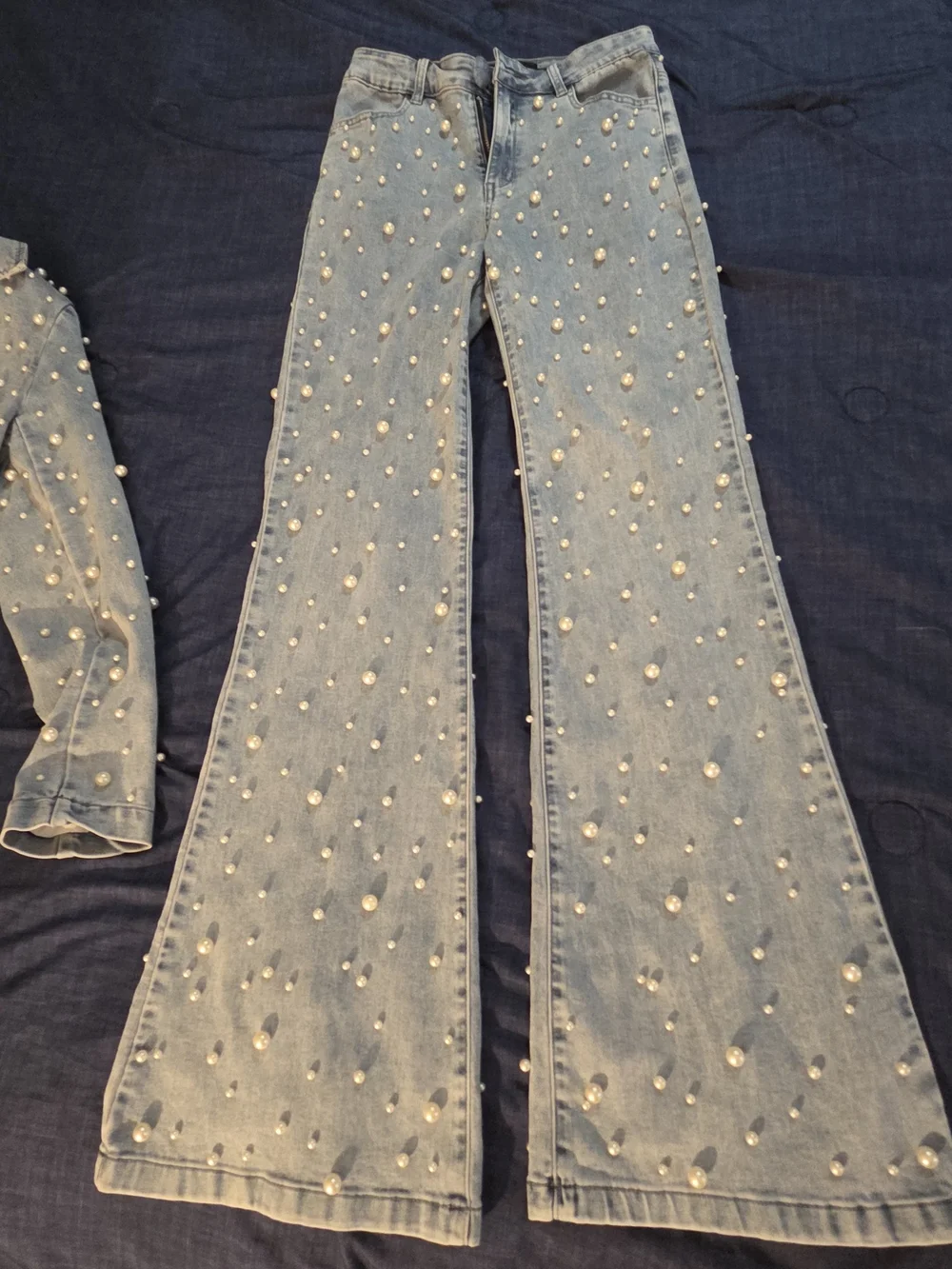Light Blue Pearl-Embellished Women’s Jeans Jacket and Flare Jeans Set